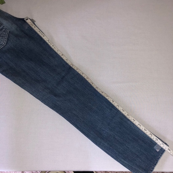 7 for all mankind Roxanne Distressed Jeans. Size 25 - Picture 6 of 8